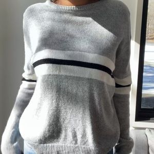 BRANDY MELVILLE STRIPED SWEATER